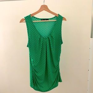 Women’s Sleeveless Blouse